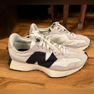 New Balance 327 "Sea Salt/Black" sneakers shoes WOMANS size 7